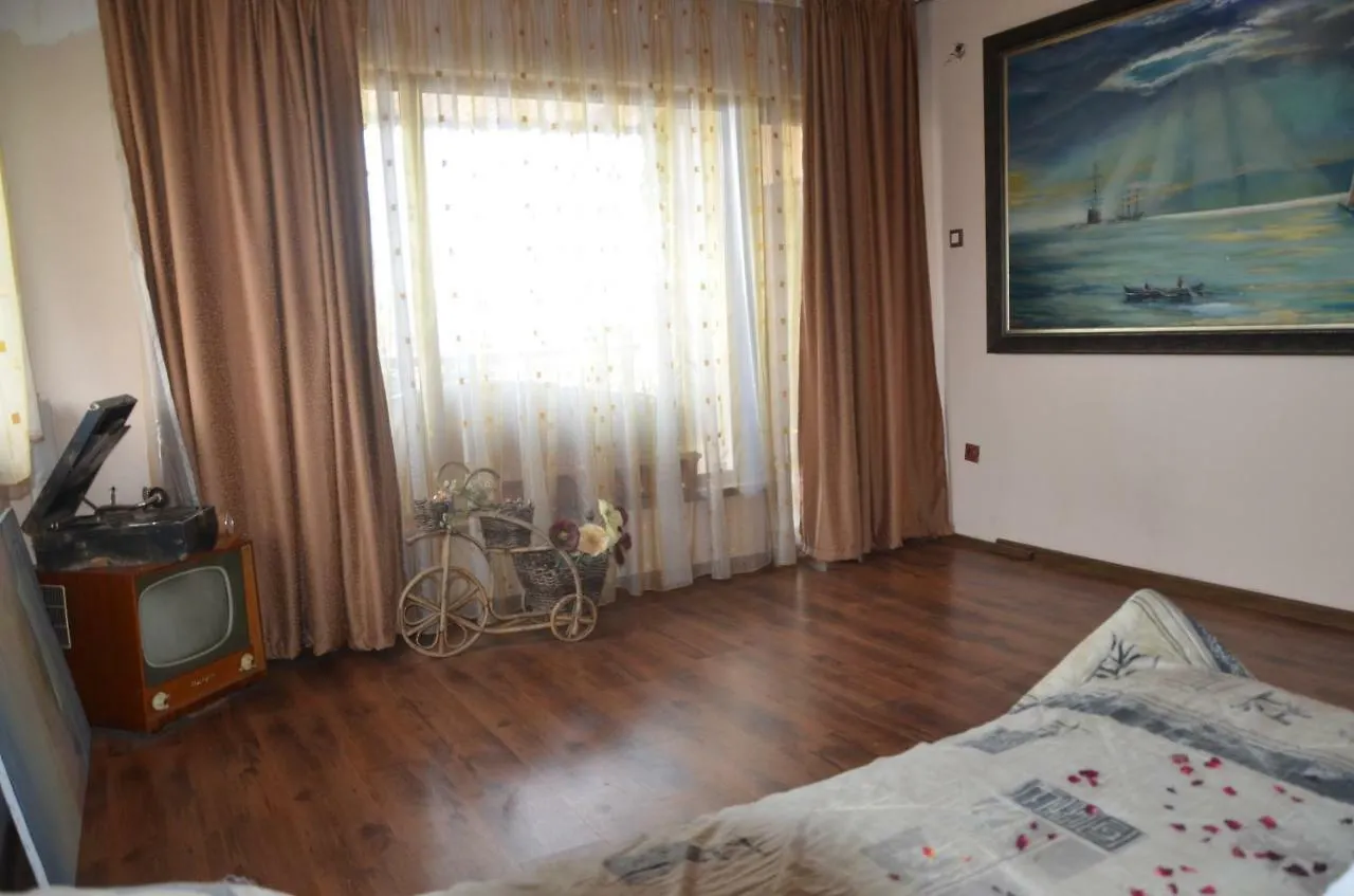 Guest House Amazonka Varna 0*,  Bulgaria